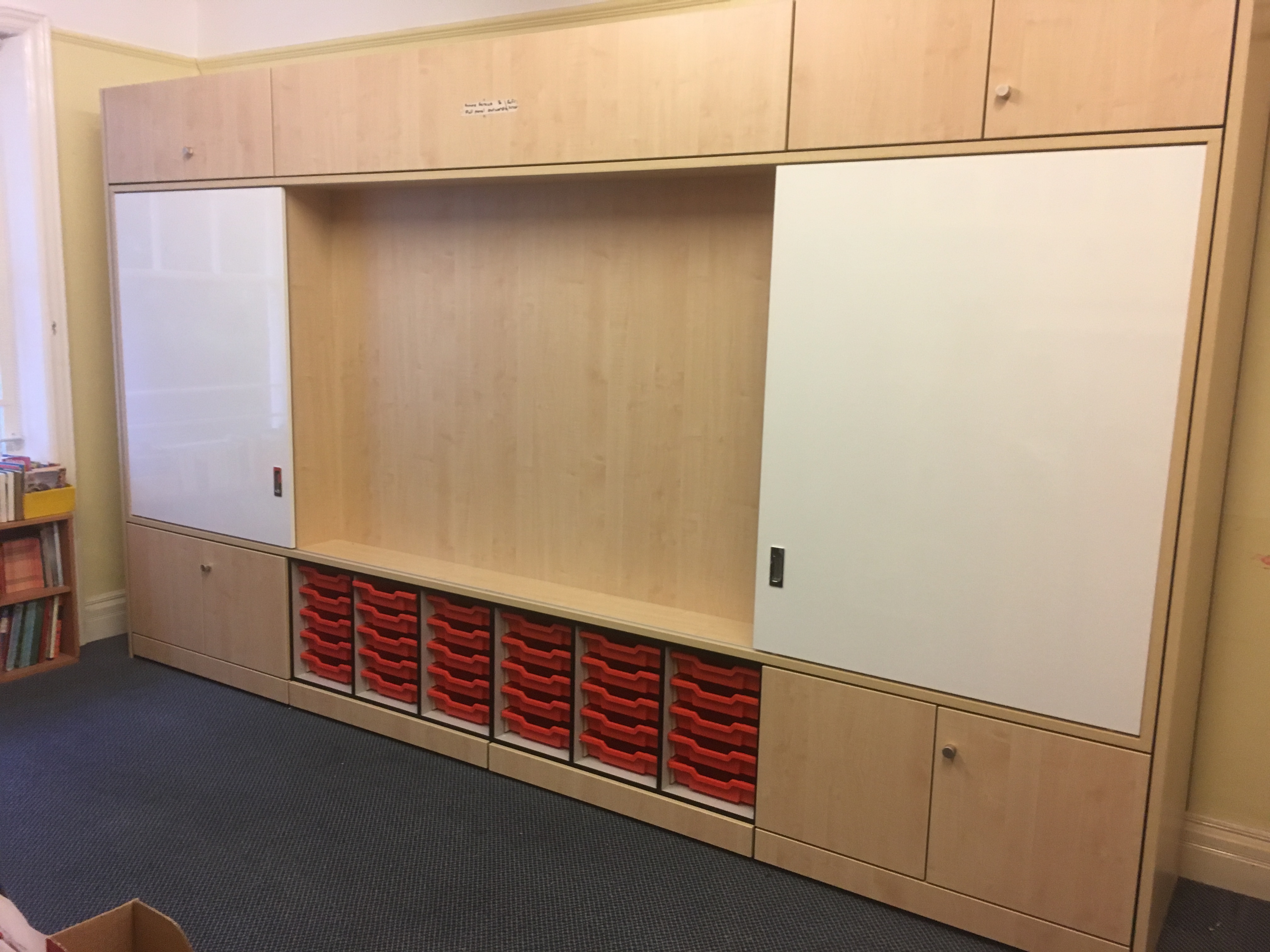 Teacher wall with sliding whiteboards and trays 4 metres. 